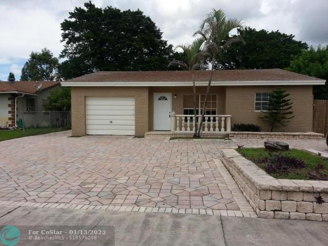 9715 Sandalfoot Blvd in Boca Raton, FL - Building Photo