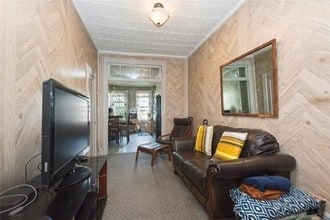 1511 DeKalb Ave in Brooklyn, NY - Building Photo - Interior Photo