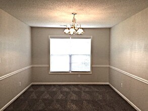6514 Highland Oak Dr in Greensboro, NC - Building Photo - Building Photo