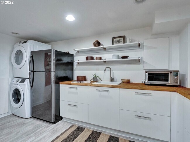 1824 NE 10th Ave in Portland, OR - Foto de edificio - Building Photo