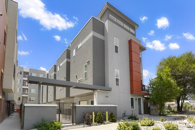 property at 2922 W 26th Ave