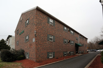 Oxford Plaza Apartments in Philadelphia, PA - Building Photo - Building Photo