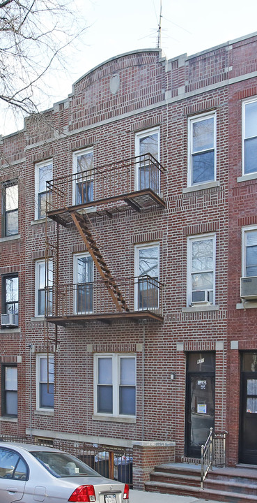 571 82nd St in Brooklyn, NY - Foto de edificio