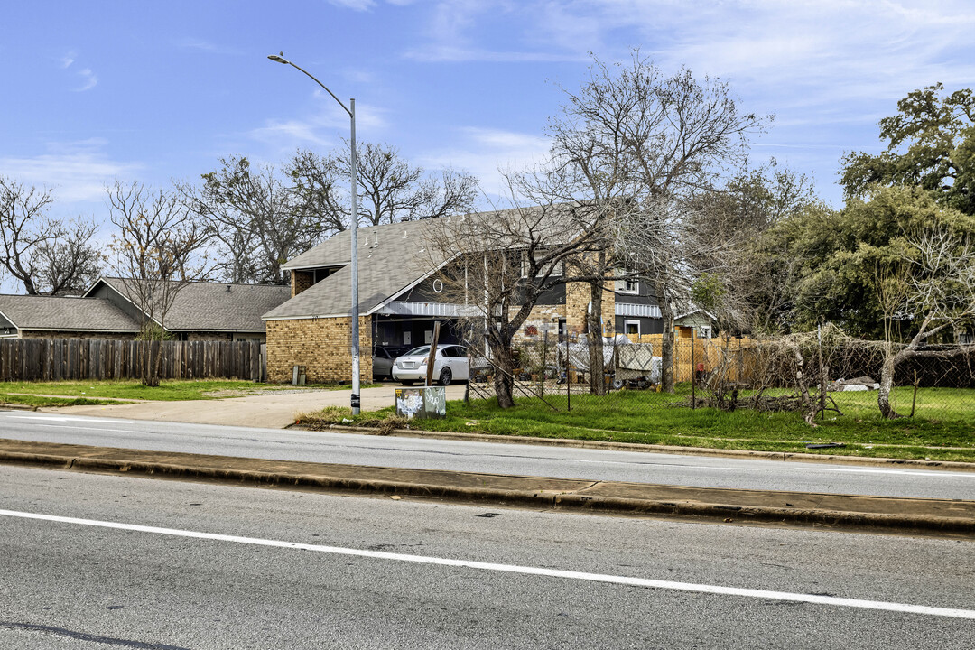 5201 S Pleasant Valley Rd, Unit A in Austin, TX - Foto de edificio