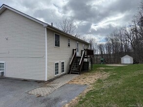 307 County Rte 49 in Middletown, NY - Building Photo - Building Photo