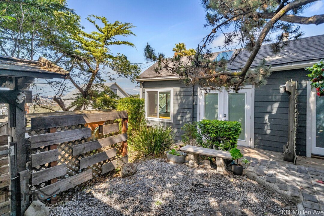 134-136 Mullen Ave in San Francisco, CA - Building Photo