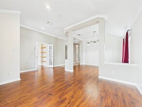 4819 10 Sleep Ln in Friendswood, TX - Foto de edificio - Building Photo