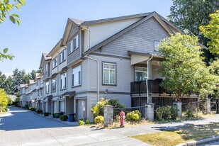 Grand Lane in Surrey, BC - Building Photo