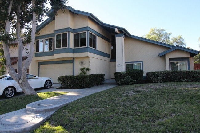 10912 Promesa Dr in San Diego, CA - Building Photo - Building Photo
