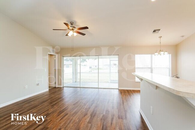 119 NE 23rd Terrace in Cape Coral, FL - Building Photo - Building Photo