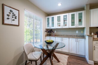 Hillcrest View in Antioch, CA - Building Photo - Interior Photo