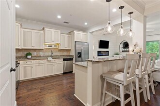 504 Reserve Ln in St. Simons Island, GA - Building Photo - Building Photo