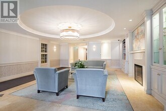 60 Old Mill Rd in Oakville, ON - Building Photo - Building Photo