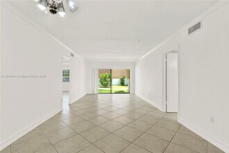 8287 SW 128th St in Miami, FL - Building Photo - Building Photo