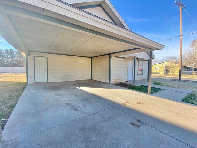 1809 38th St in Lubbock, TX - Building Photo - Building Photo