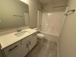 5399 Robinwood Ct in Chaska, MN - Building Photo - Building Photo