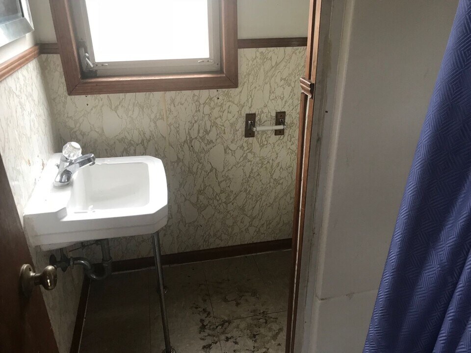 1310 Stroud Ave in Gadsden, AL - Building Photo