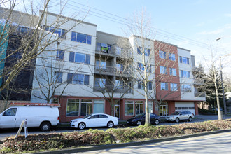 Verge Condos in Seattle, WA - Building Photo - Building Photo