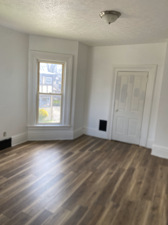 257 Washington St NW in Warren, OH - Building Photo