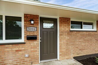 5224 Mystic Dr in Dayton, OH - Building Photo - Building Photo