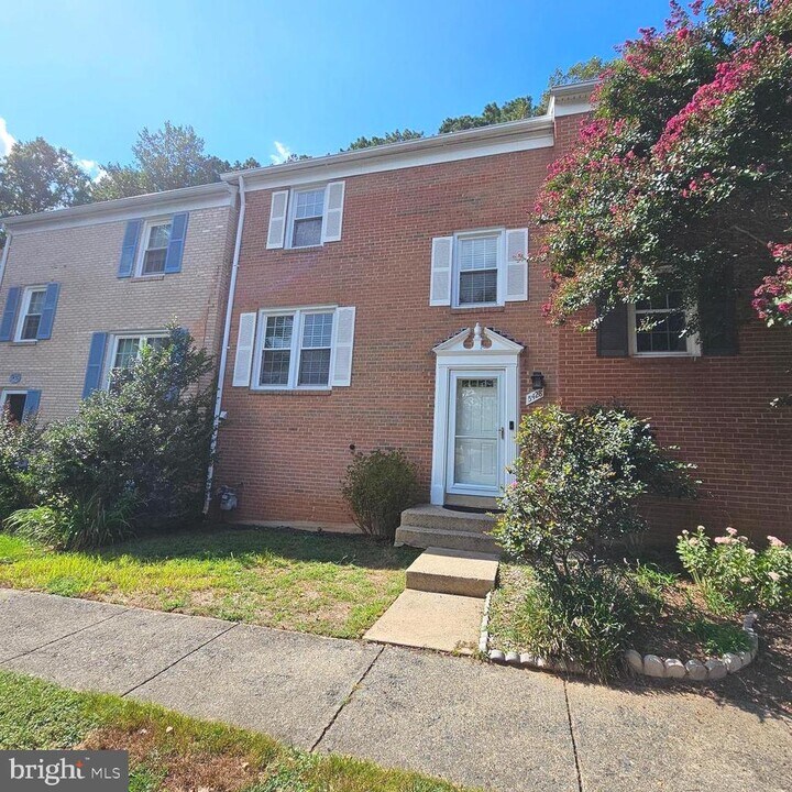 5428 Donnelly Ct in Springfield, VA - Building Photo
