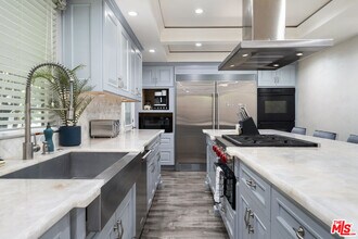 22711 Margarita Dr in Los Angeles, CA - Building Photo - Building Photo