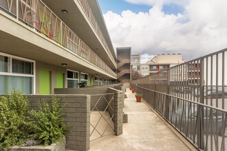 The Westlake in Oakland, CA - Foto de edificio - Building Photo