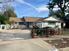6666 Sedan Ave in Los Angeles, CA - Building Photo