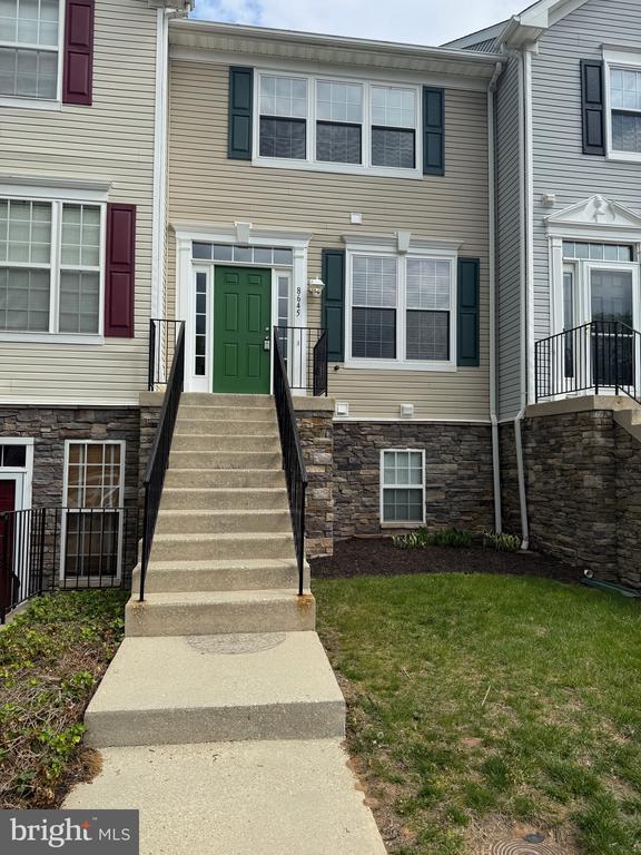 property at 8645 Willow Leaf Ln