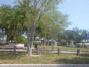 3105 Windsor Ave in West Palm Beach, FL - Building Photo - Building Photo
