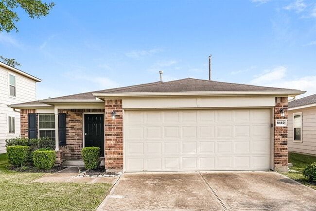 property at 6450 Dayridge Ln