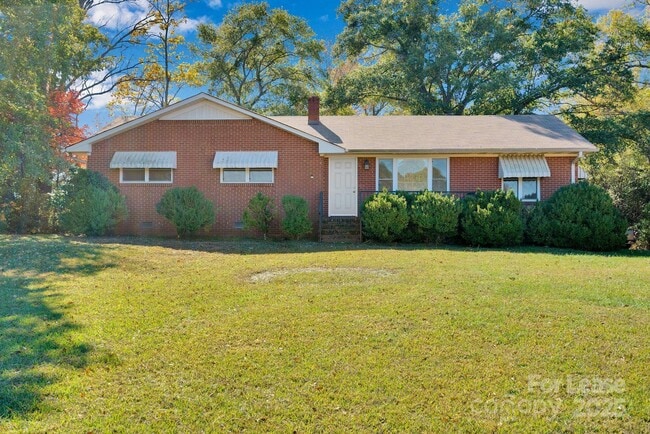 property at 607 Fort Mill Hwy