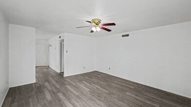 130 Astoria Dr in Cedar Hill, TX - Building Photo - Building Photo