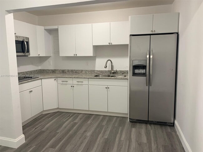property at 6290 SW 39th St