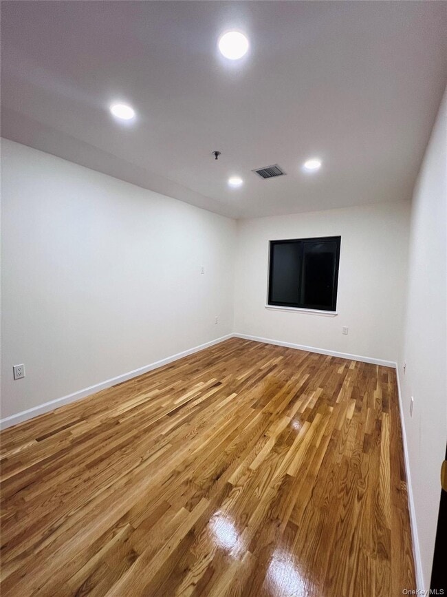 104-8 220th St in Queens, NY - Building Photo - Building Photo