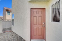 5618 Moccasin Point St in Las Vegas, NV - Foto de edificio - Building Photo