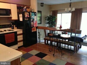 237 Carriage Ct in Chesterbrook, PA - Foto de edificio - Building Photo