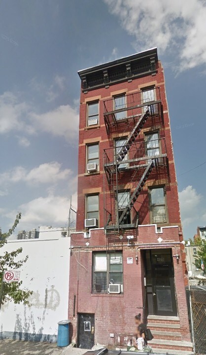 405 E 117th St in New York, NY - Foto de edificio