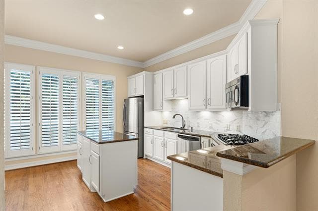 property at 4230 Holland Ave