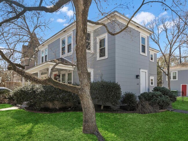 402 W 15th St in Houston, TX - Foto de edificio - Building Photo