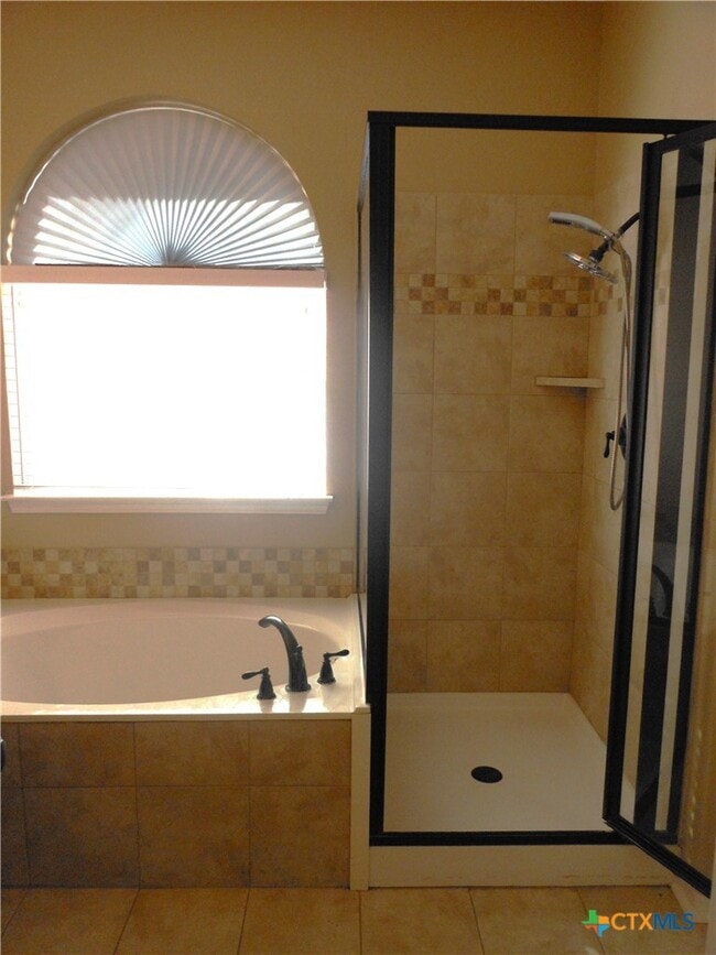 property at 2242 Lakeline Dr