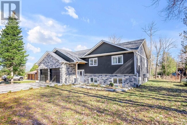 7 Duncan Dr in Kawartha Lakes, ON - Building Photo - Building Photo