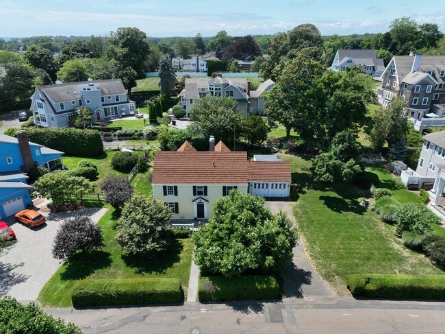 property at 6 Selden Ave