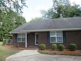 1965 Essex Dr in Sumter, SC - Building Photo