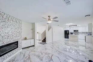 519 Darlene Trail in Euless, TX - Building Photo