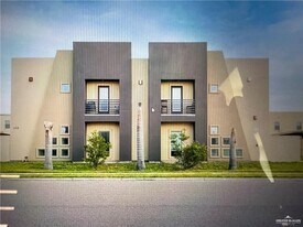 22 W Daffodil Ave in McAllen, TX - Building Photo