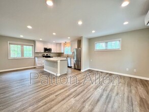 109 Barnard Ave in Asheville, NC - Building Photo - Building Photo