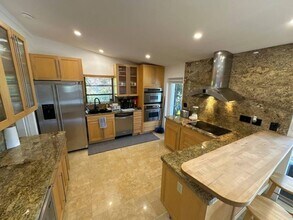 2524 Gulfstream Ln in Fort Lauderdale, FL - Building Photo - Building Photo