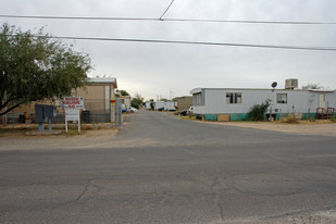 Hacienda Mobile Home Park Apartments