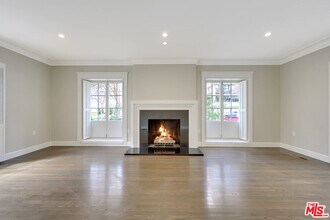 234 S Spalding Dr in Beverly Hills, CA - Foto de edificio - Building Photo